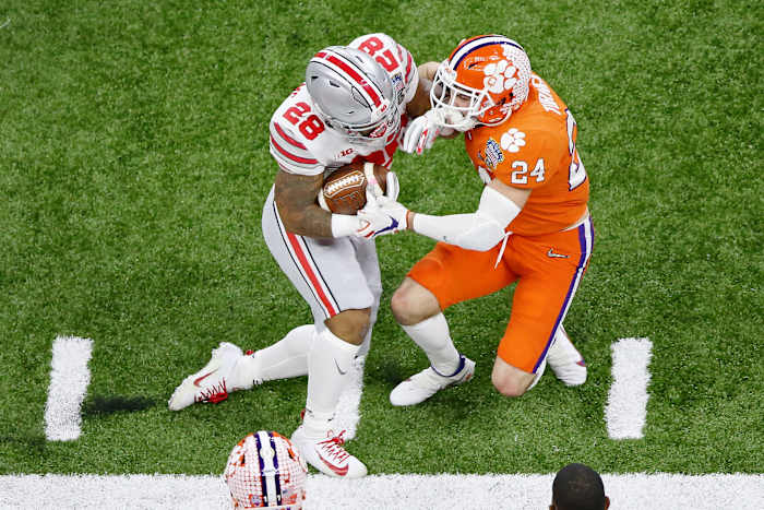 Miyan Williams sheds a Clemson Tiger tackle in the Sugar Bowl.